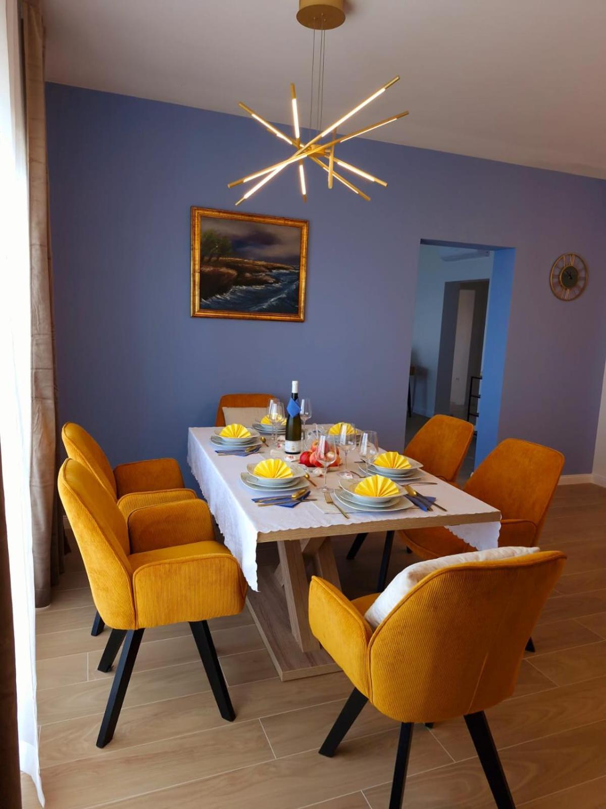 Sea View Luxury Apart Hotel Villa Conte With Swiming Pool And Romantic Spa Podstrana Exterior photo